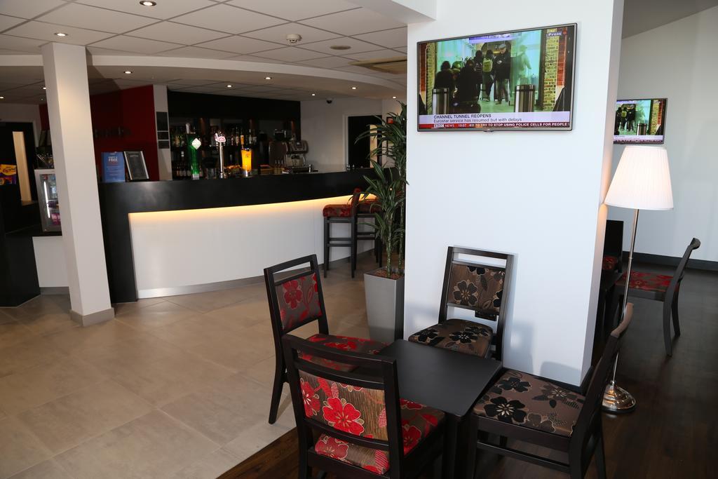 Hotel Ramada Wakefield Exterior foto
